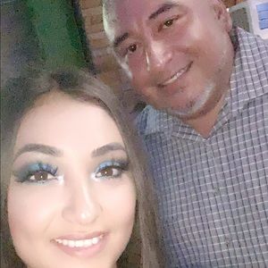 Meet your Posher, Dominique